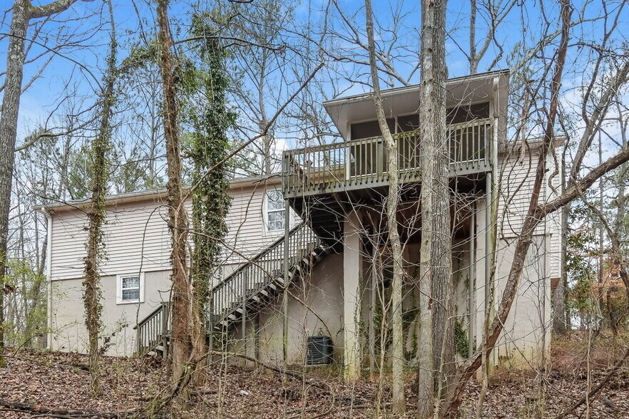 Building Photo - 3504 Sandra Dr