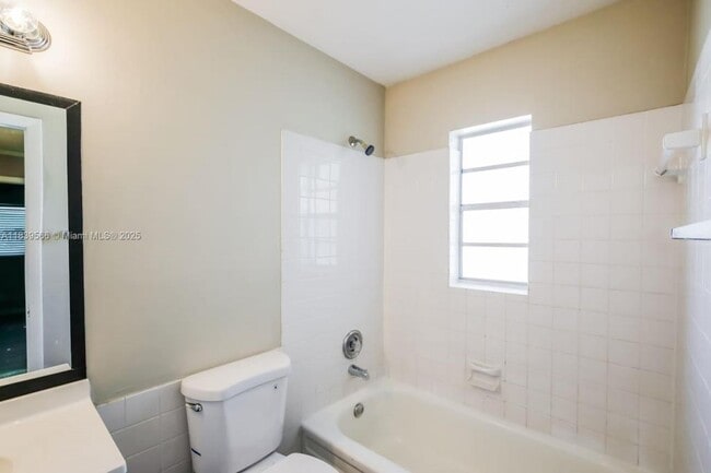 Building Photo - 10966 Winding Creek Way