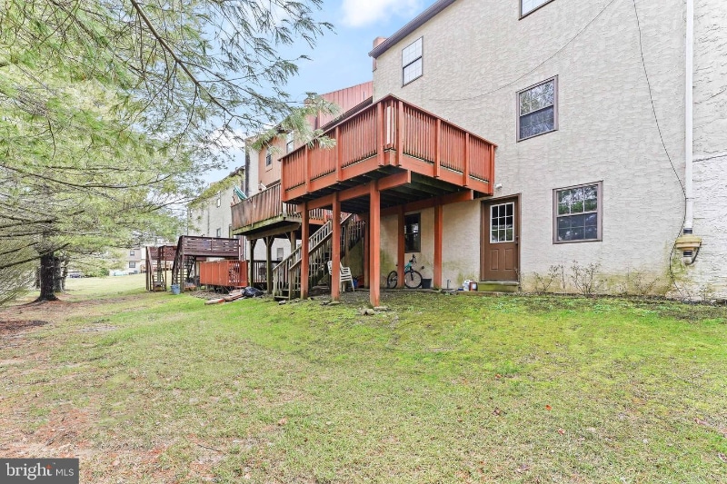 Building Photo - 200 Stirling Ct