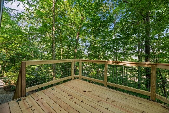 Building Photo - Beautifully Remodeled 3-Bedroom Home with ...