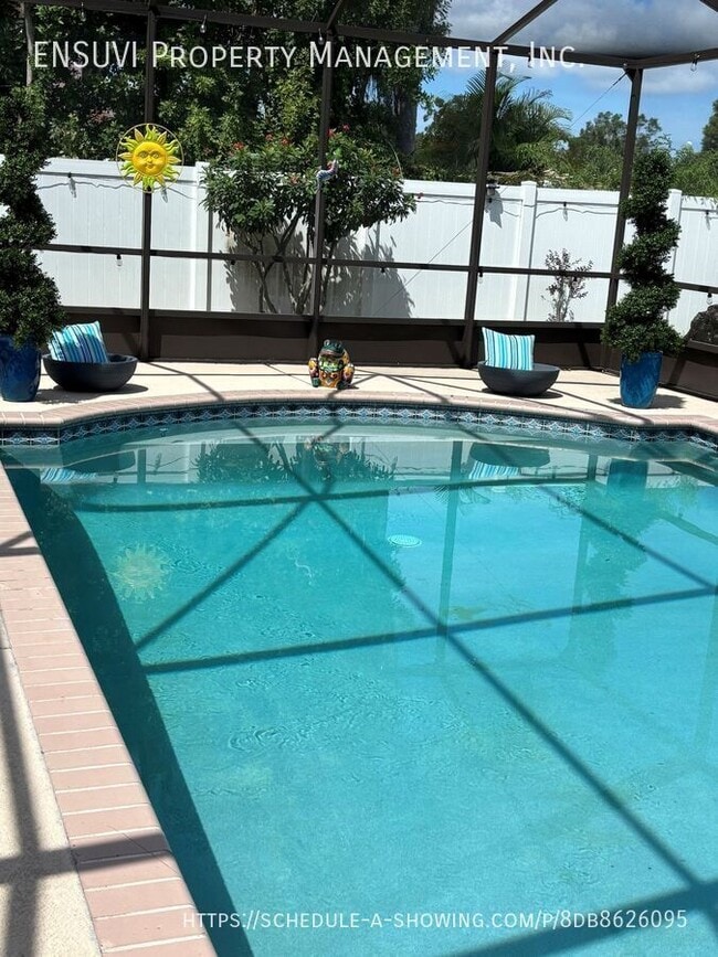 Building Photo - 12724 95th St N