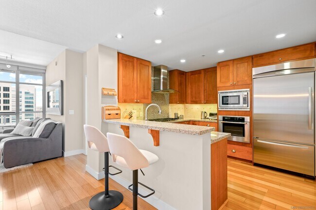 Building Photo - 700 W E St