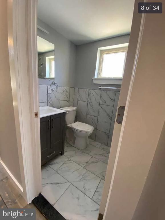 Building Photo - 1534 W Stiles St