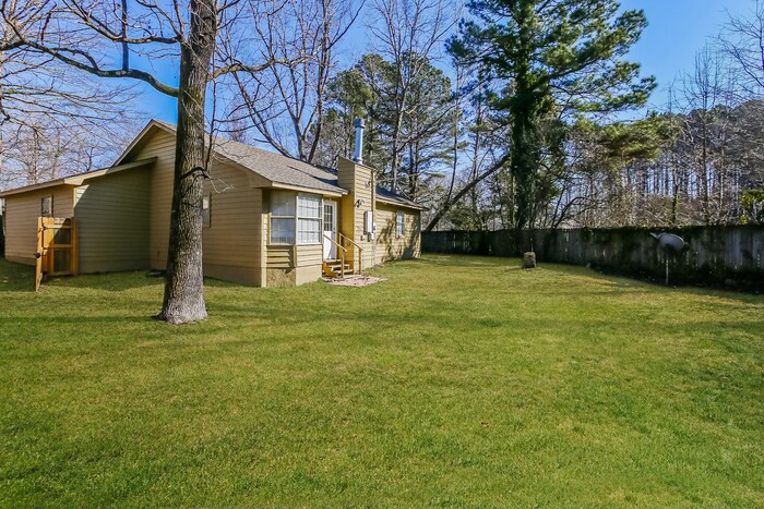 Building Photo - 14806 White Oaks Ln