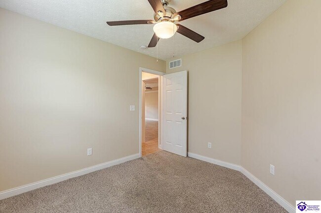 Building Photo - 307 Breckinridge Cir