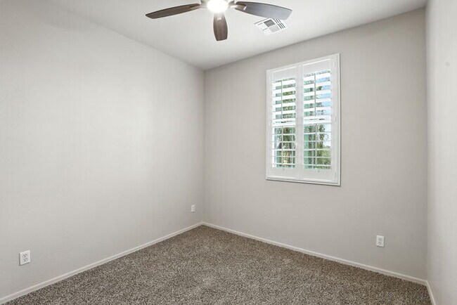 Building Photo - 3570 S Winter Lane #102