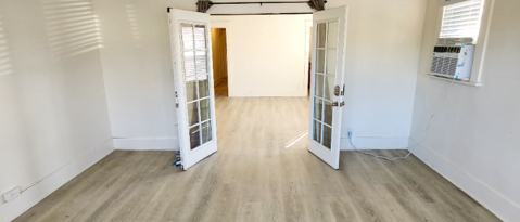 Building Photo - 3538 1/2 W 60th St-