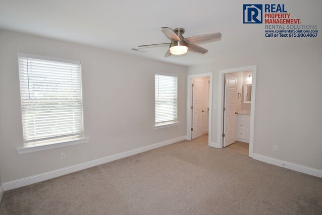 Building Photo - 555 Gresham Ln