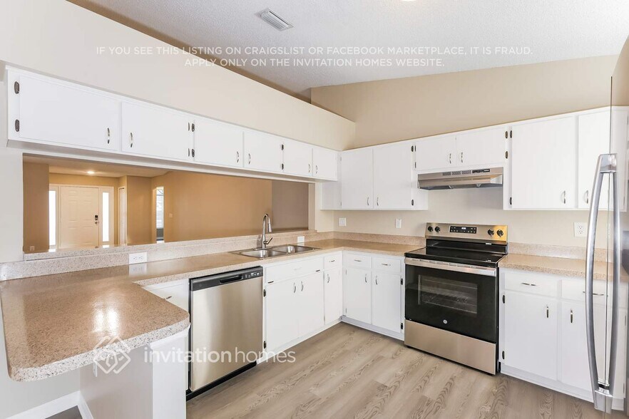 Building Photo - 1803 Landside Dr