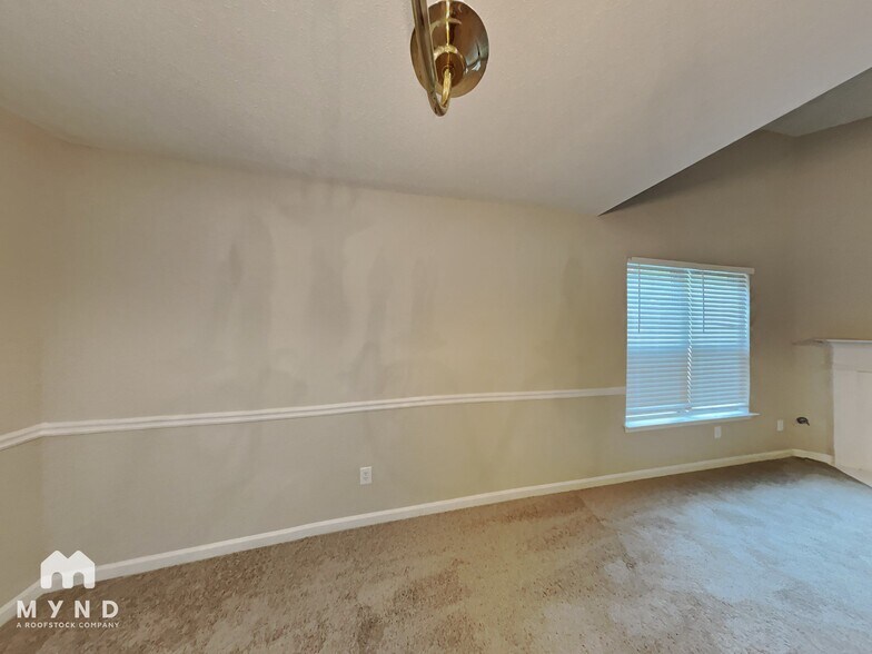 Building Photo - 2772 Live Oak Trail