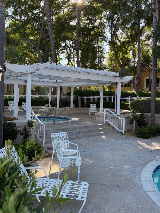 Building Photo - 11186-11182 Portobelo Dr