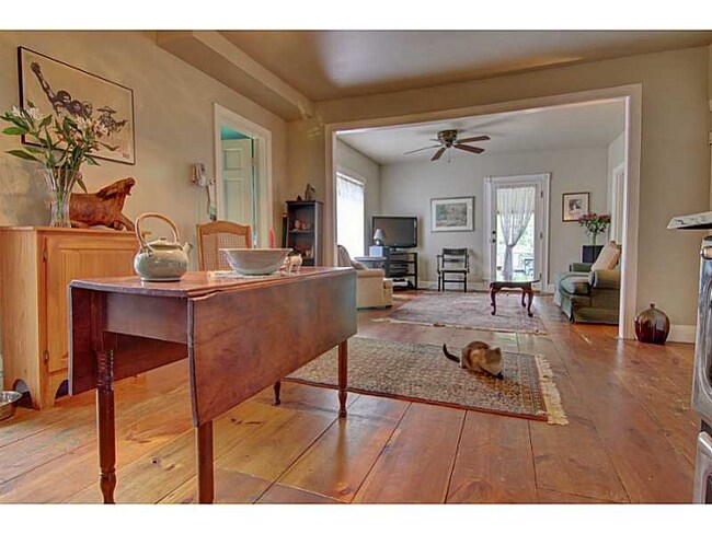 Building Photo - 43 Serpentine Rd