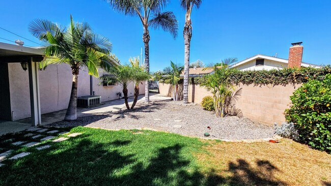 Building Photo - 1042 Lawanda Pl