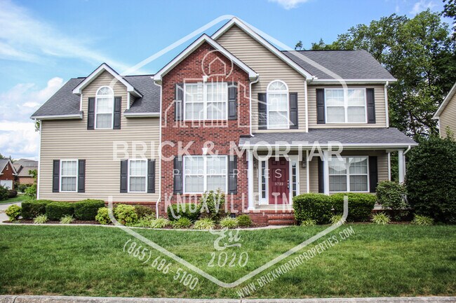 Building Photo - 5722 Rhyne Cove Ln