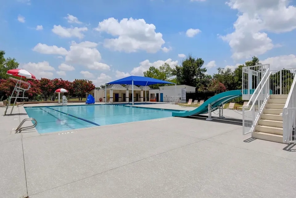 Building Photo - 16914 Dorman Dr