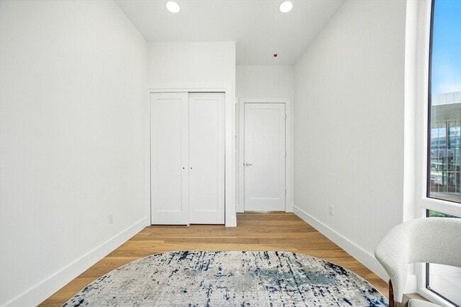 Building Photo - 38 Hichborn St