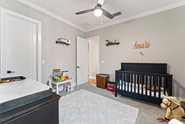 Building Photo - 3314 W Villa Rosa St