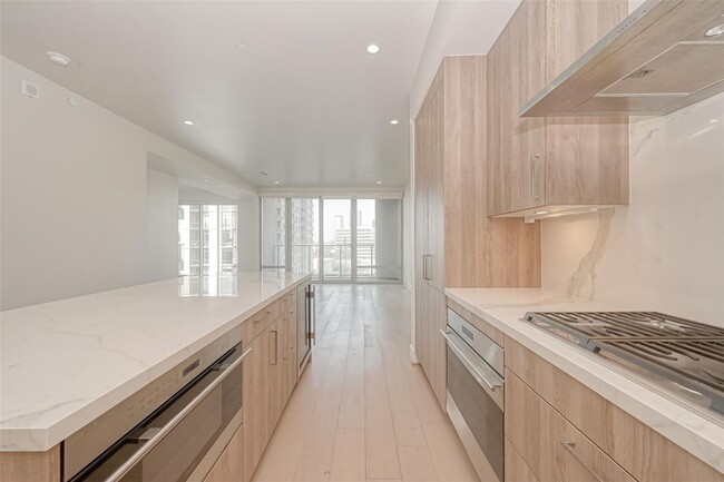 Building Photo - 2047 Westcreek Ln Ln