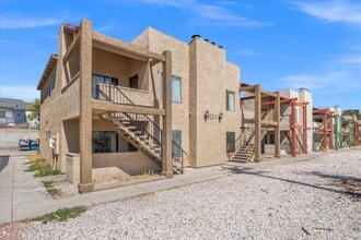 Building Photo - Winwood