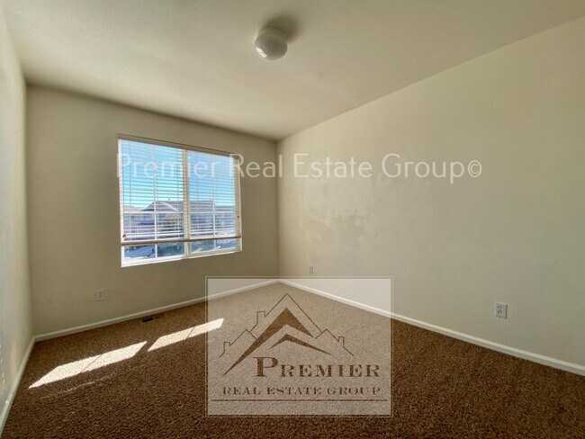 Building Photo - 3484 Spotted Tail Dr