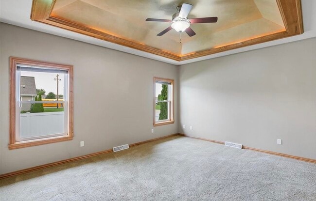 Building Photo - 2527 W Crais Ct