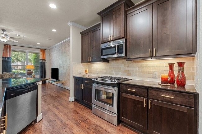 Building Photo - 416 Via Regatta Dr
