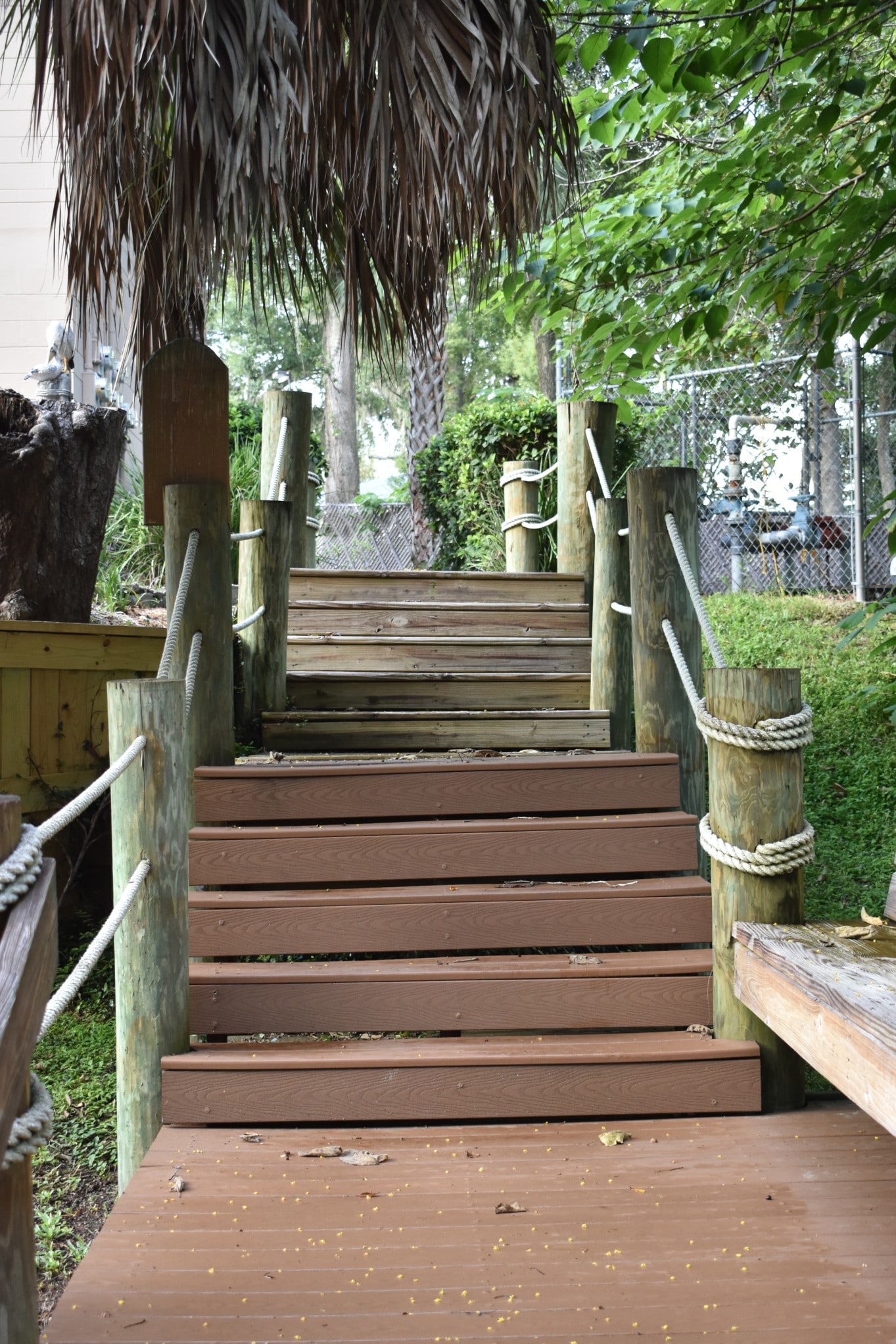 Dock Stairs - 4836 Atlantic Blvd