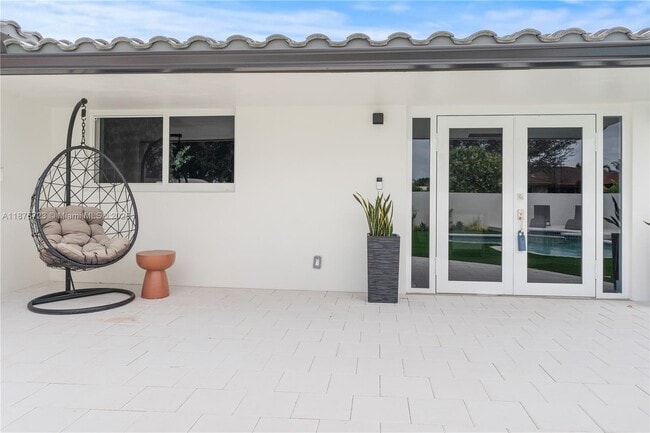 Building Photo - 5900 NE 21st Ave