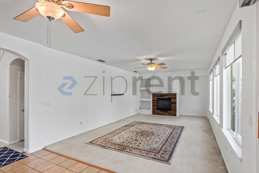 Building Photo - 2433 Pearlite Way