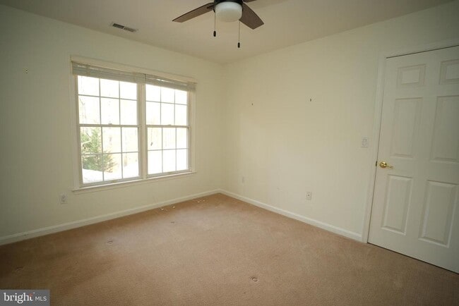 Building Photo - 23293 Misty Pond Ln