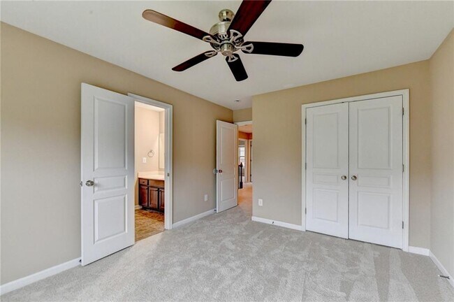 Building Photo - 4228 Woods Creek Ln