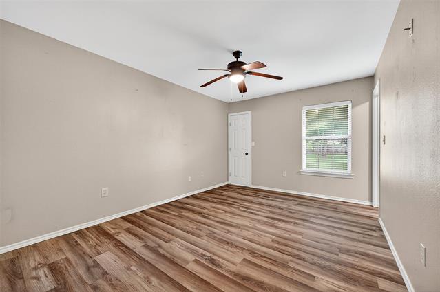 Building Photo - 907 W Birge St