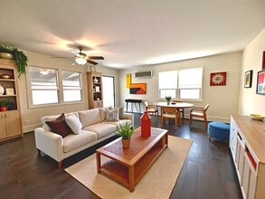 Building Photo - 2 Bedroom 1 Bathroom in Elizabethtown w/La...