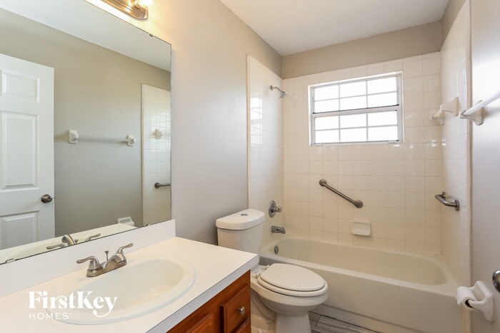 Building Photo - 8047 Queensferry Ln