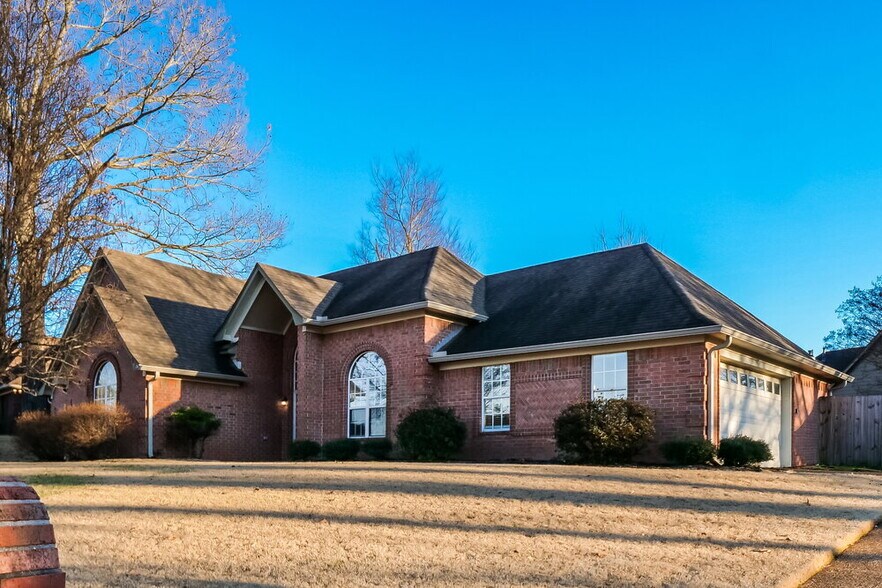 Building Photo - 7643 Shadow Hills Dr
