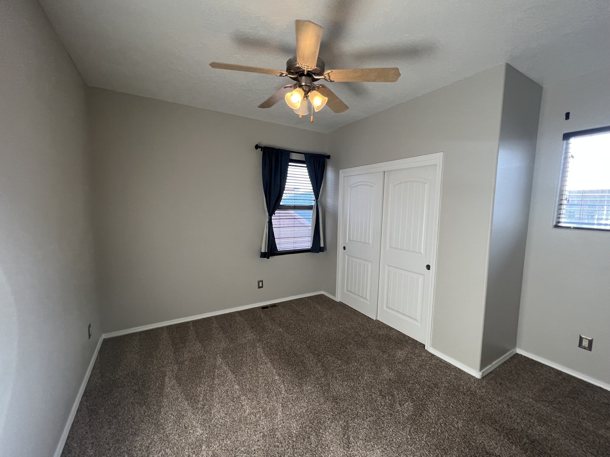 Bedroom - 1704 Band Saw Plz NW