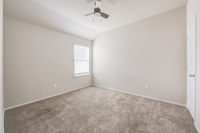 Building Photo - 13989 Leigh Lake Ln