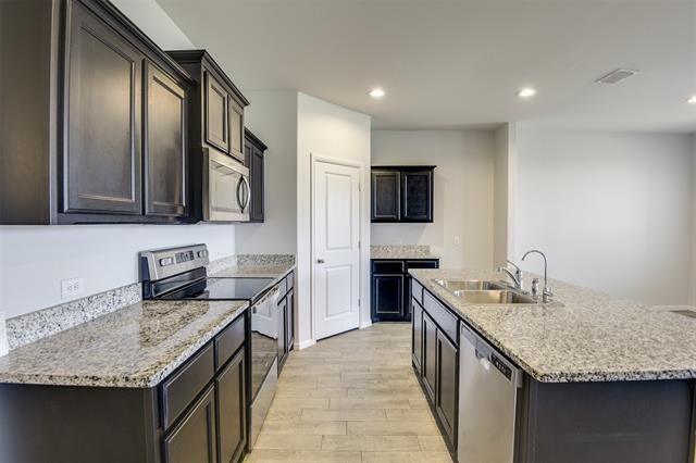 Building Photo - 701 Blacktail Dr