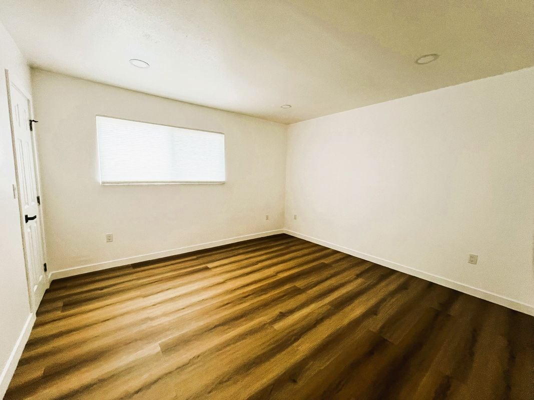 Building Photo - 13811 La Pat Pl