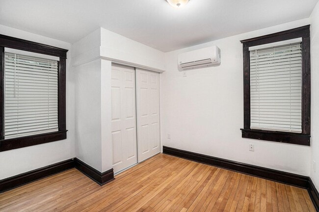 Building Photo - 1208 Olivia Ave