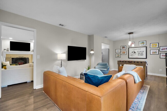 Building Photo - 1023 Brittlewood Dr
