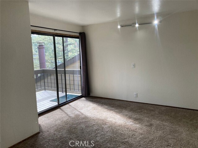 Building Photo - 27657 Peninsula Dr