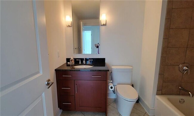 Building Photo - 550 Market St