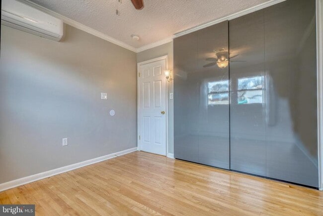 Building Photo - 1400 Mt Airy Rd