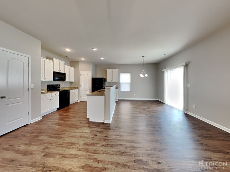 Building Photo - 6035 Loy Ct