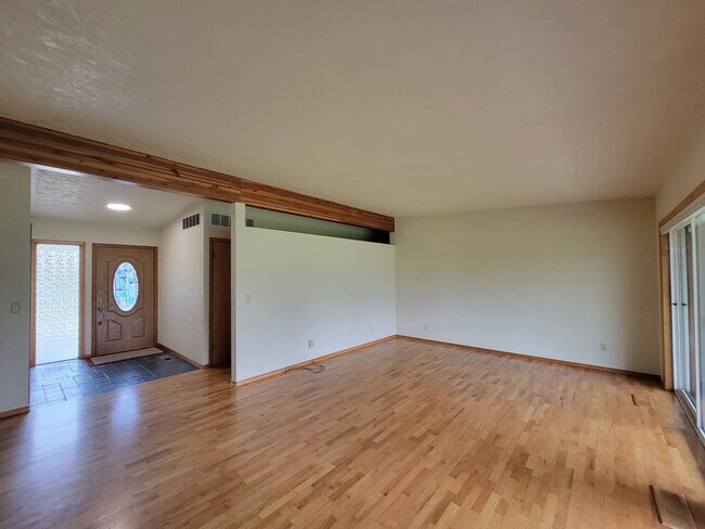 Building Photo - 305 N Quincy Pl