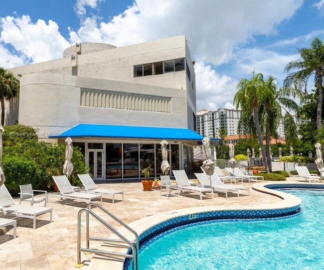 Building Photo - 19707 Turnberry Way