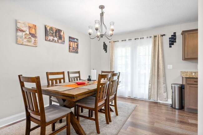 Building Photo - 177 Bonnell Dr