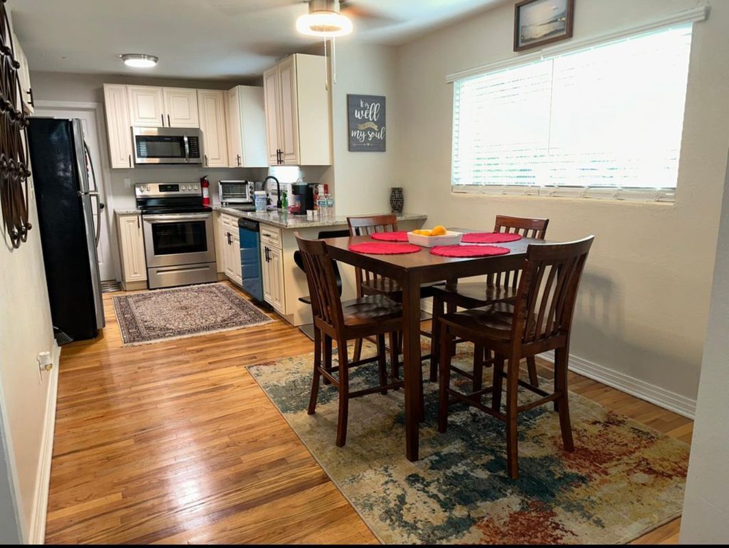 Building Photo - 2116 W Dellview Dr