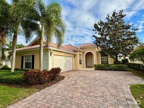 Building Photo - 8264 Pine Cay Rd